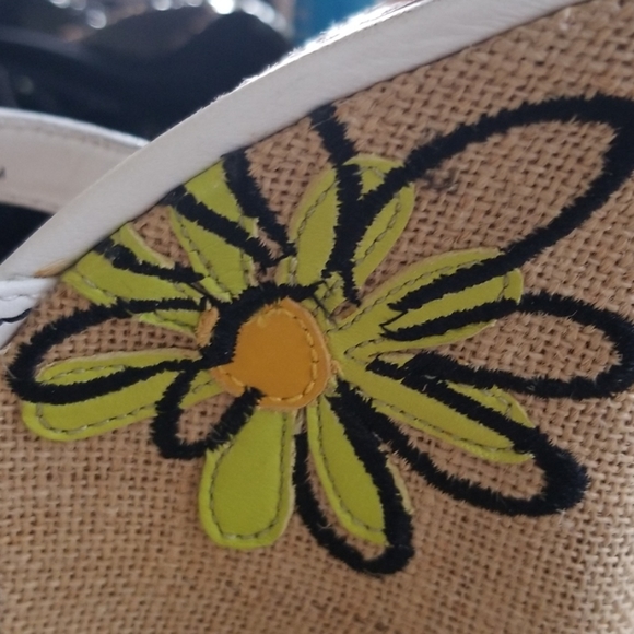 Authentic Coach Bumble Bee Wedges - Picture 8 of 8